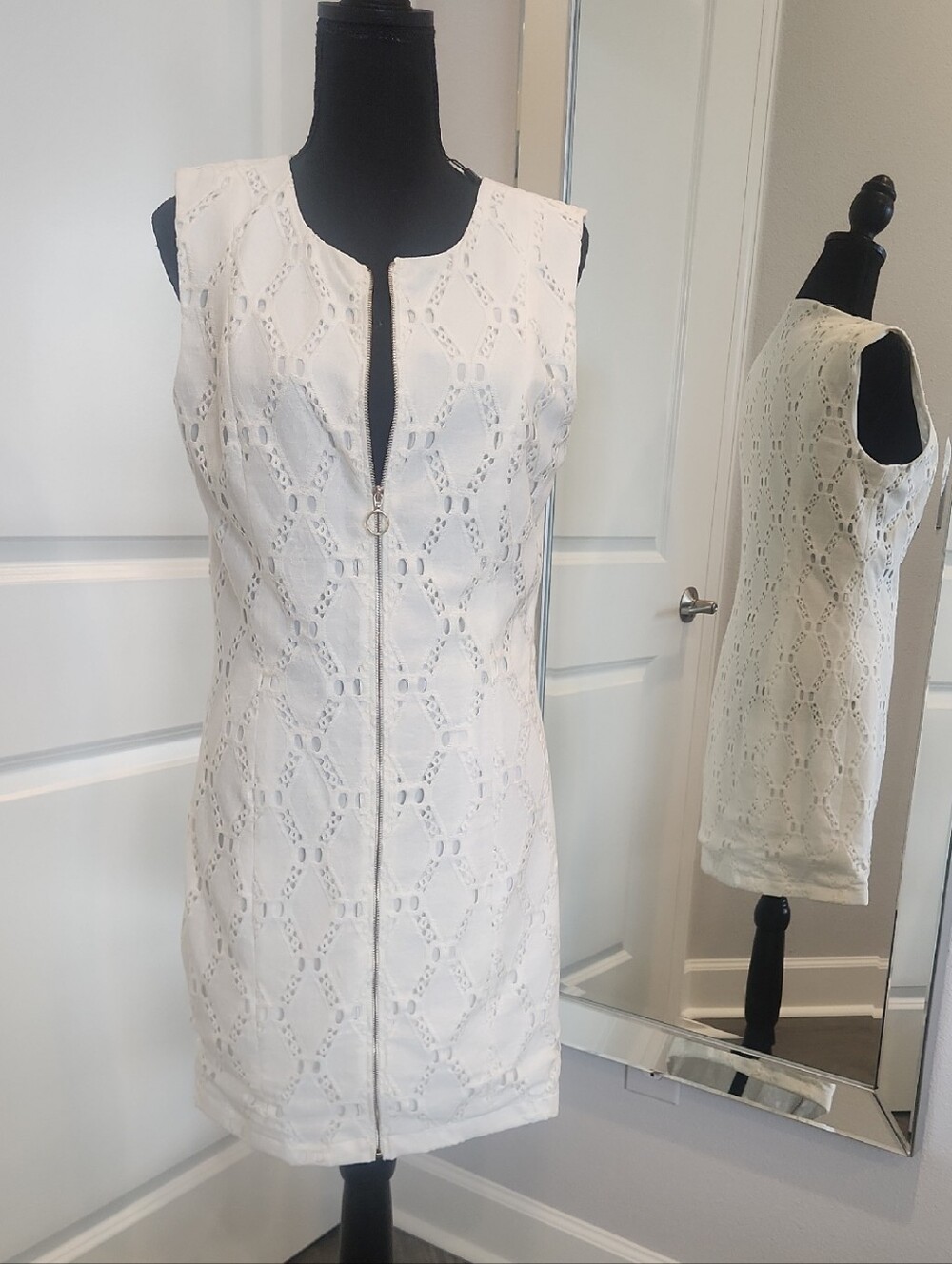 Tahari White Eyelet Zip-Front Sleeveless Mini Dress
